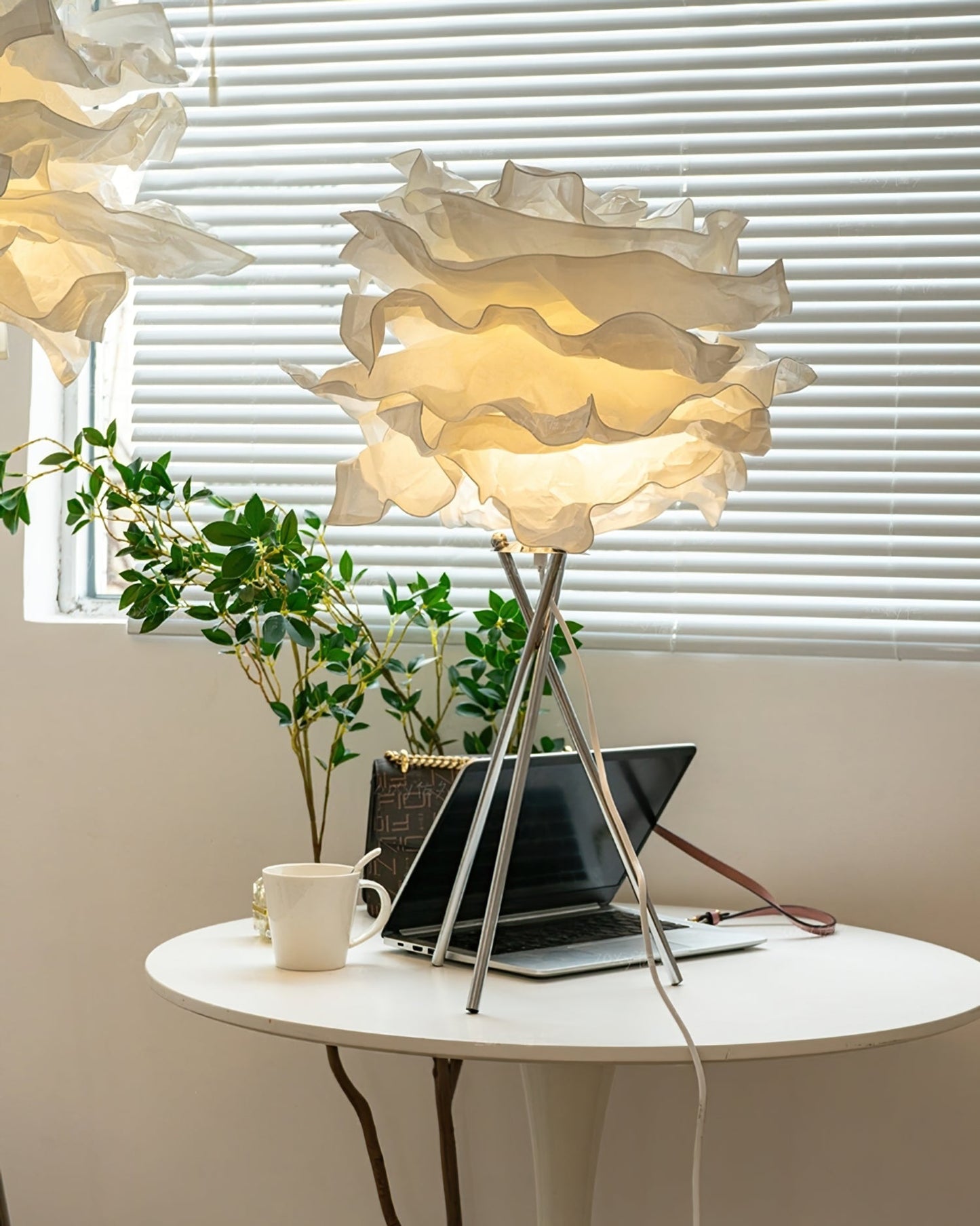 Veli Table Lamp