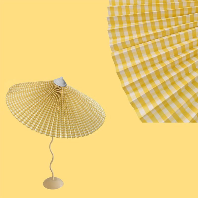 Wiggly Pleated Table Lamp