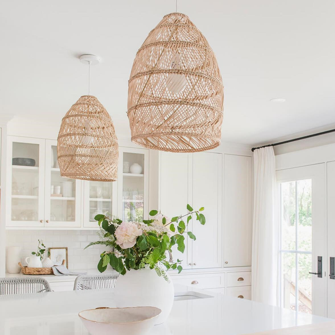 Rattan Woven Pendant Light Hand-woven Lantern Art Wicker Lampshades