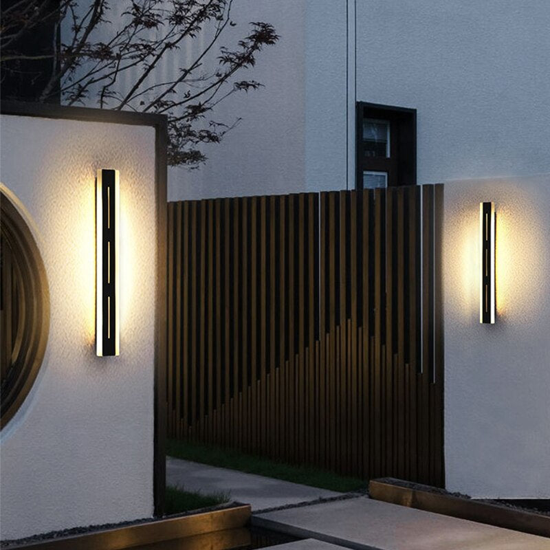 Outdoor Black Waterproof Aluminum Long LED Wall Lamp with Remote For Garden