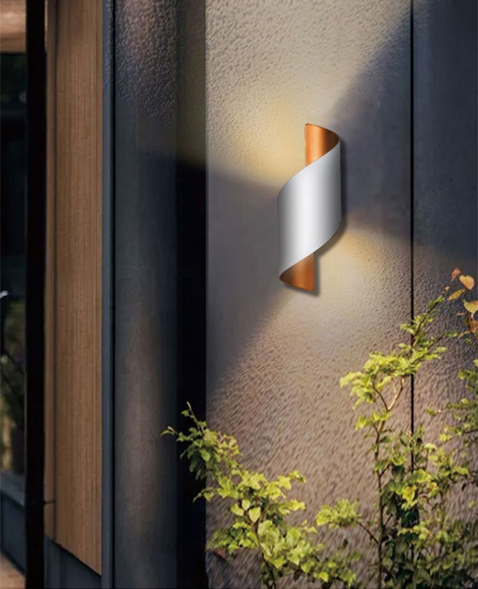 Creative White/Black Outdoor Aluminum Waterproof Wall Lamp For Courtyard