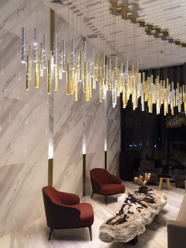 AINSLEY Chandelier