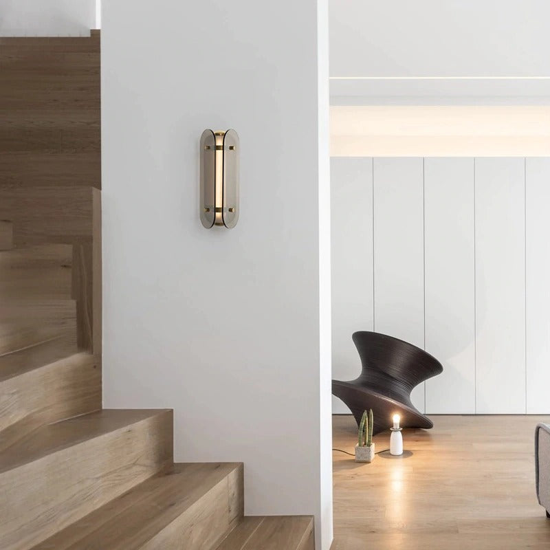 The shield wall lamp
