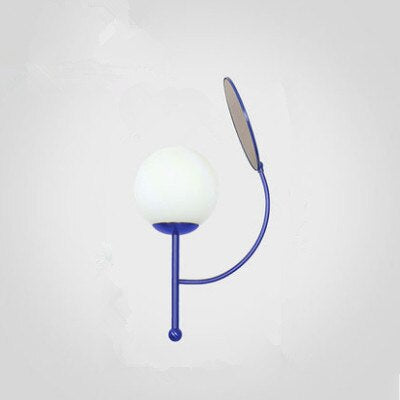 nordic wall sconce with a reflector - Lodamer