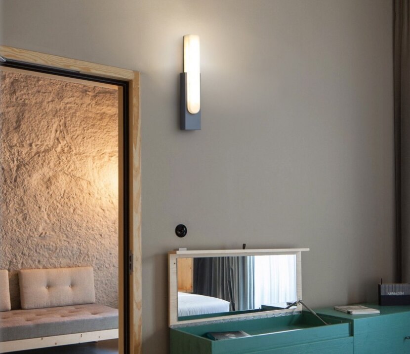 Candl - LED Wall Sconce