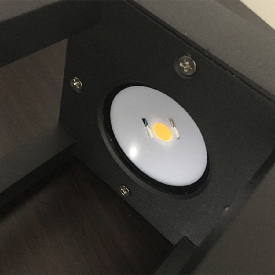 Cage - LED Garden Light