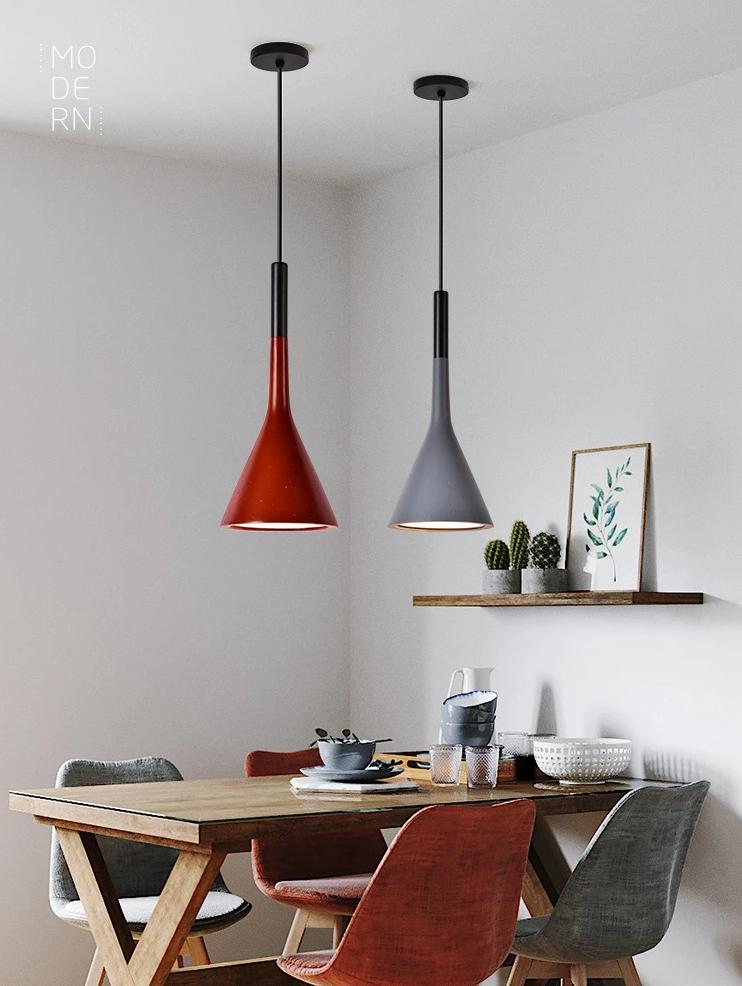 Erti Triangular Minimal Pendant Light