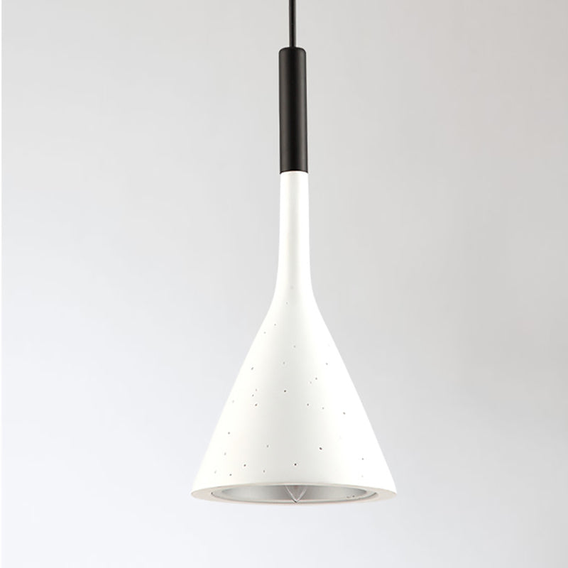 Erti Triangular Minimal Pendant Light