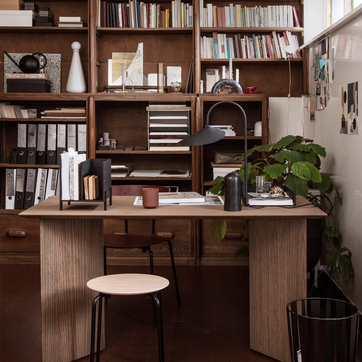 Mono Table Lamp