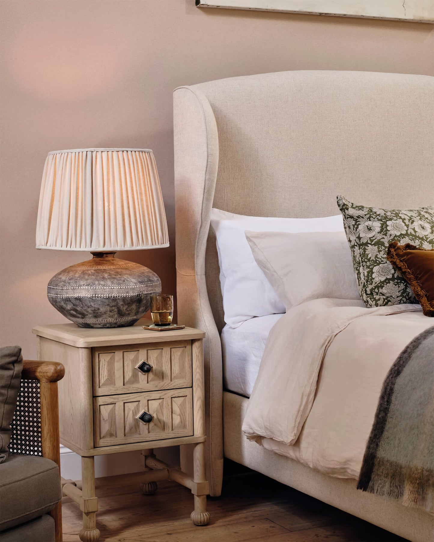 Etta Ceramic Table Lamp