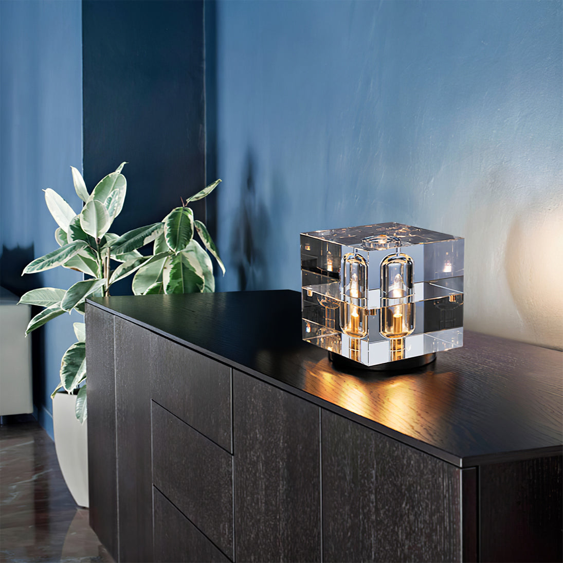 Glacon Table Lamp