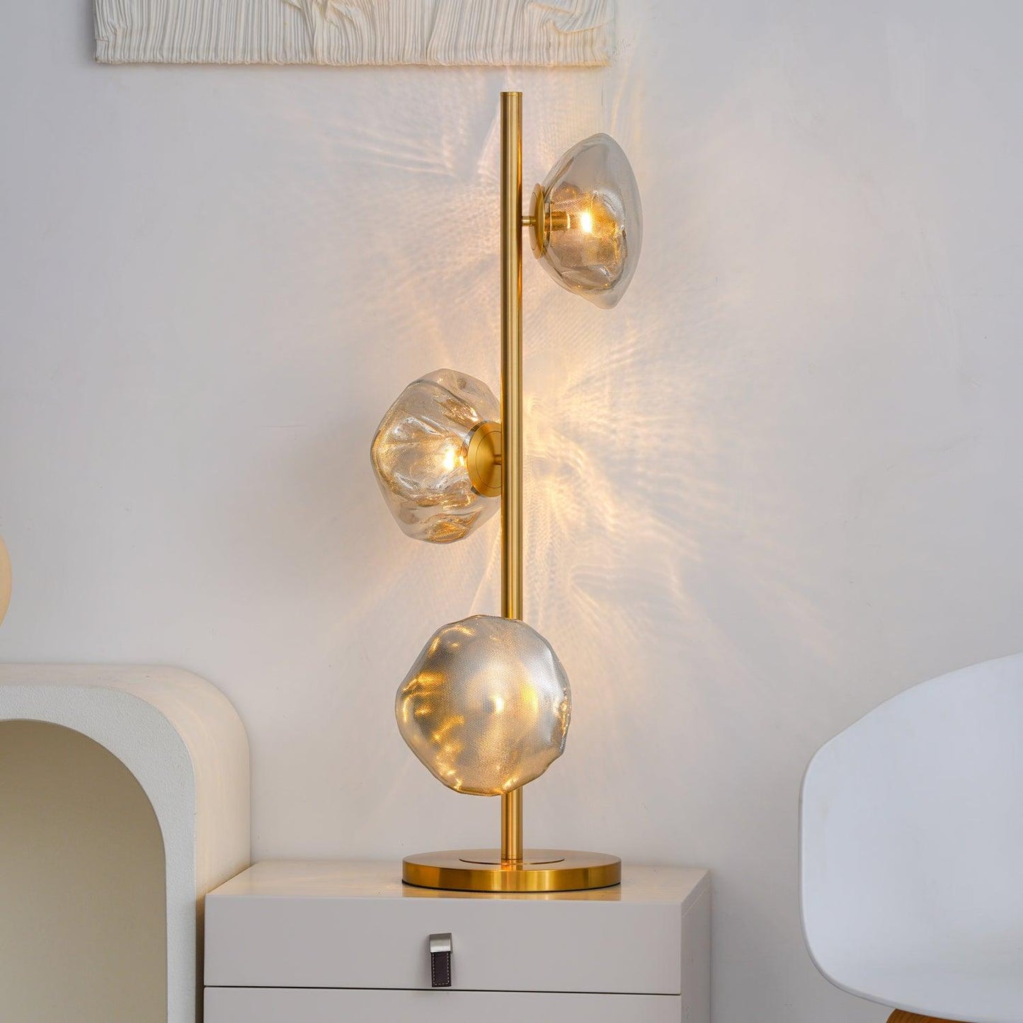 Glass Petals Table Lamp