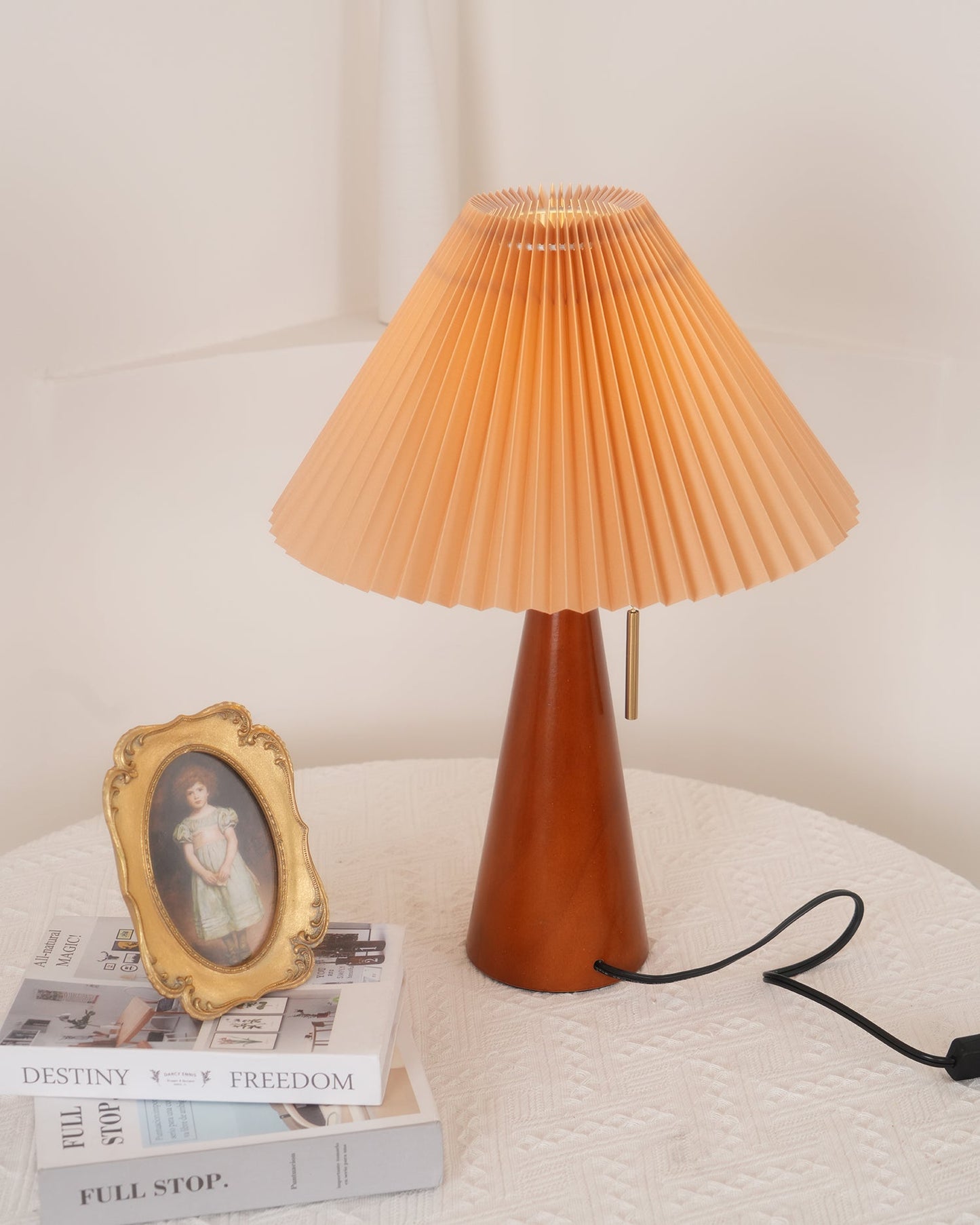 Stringer Table Lamp