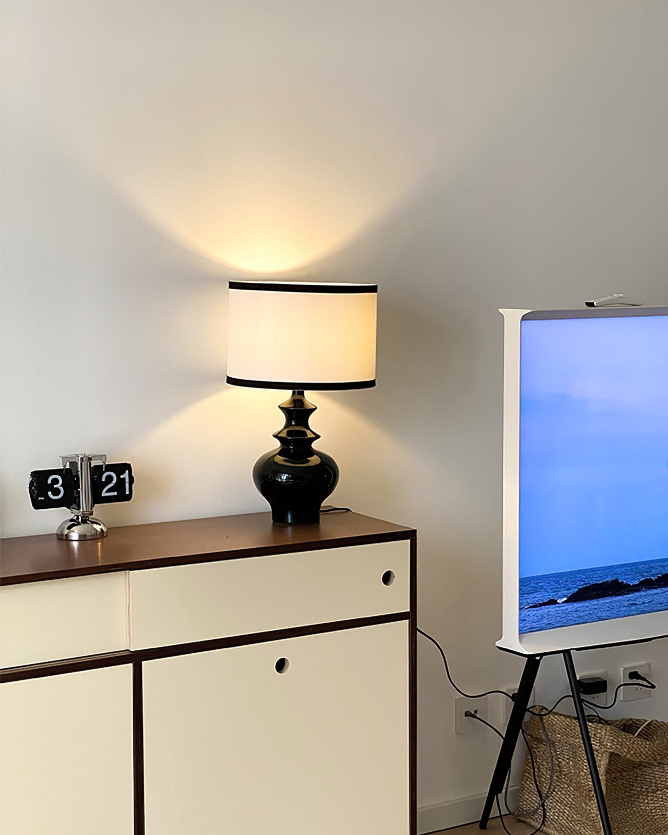 Jarrige Table Lamp