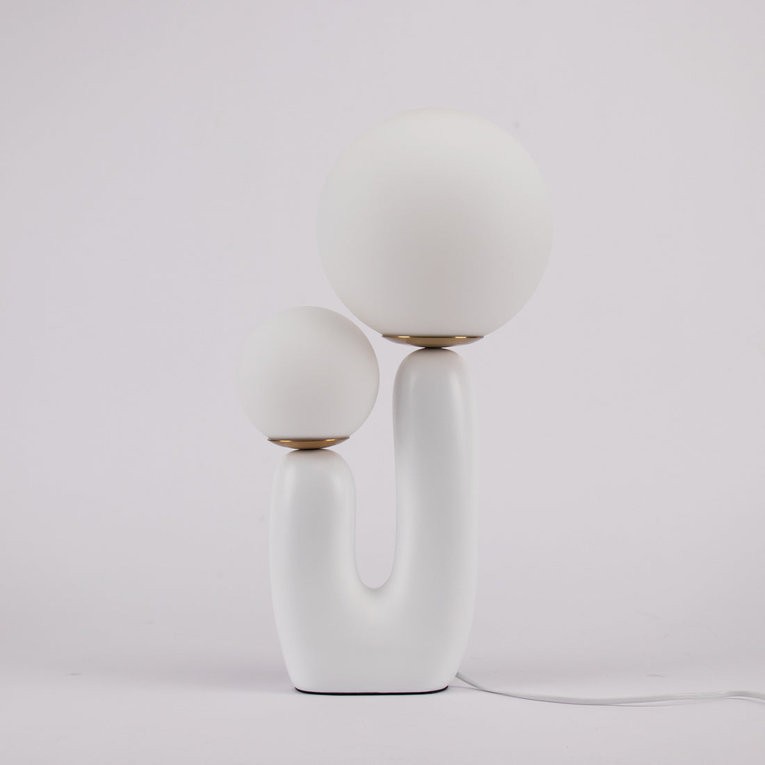 Oo Smooth Table Lamp