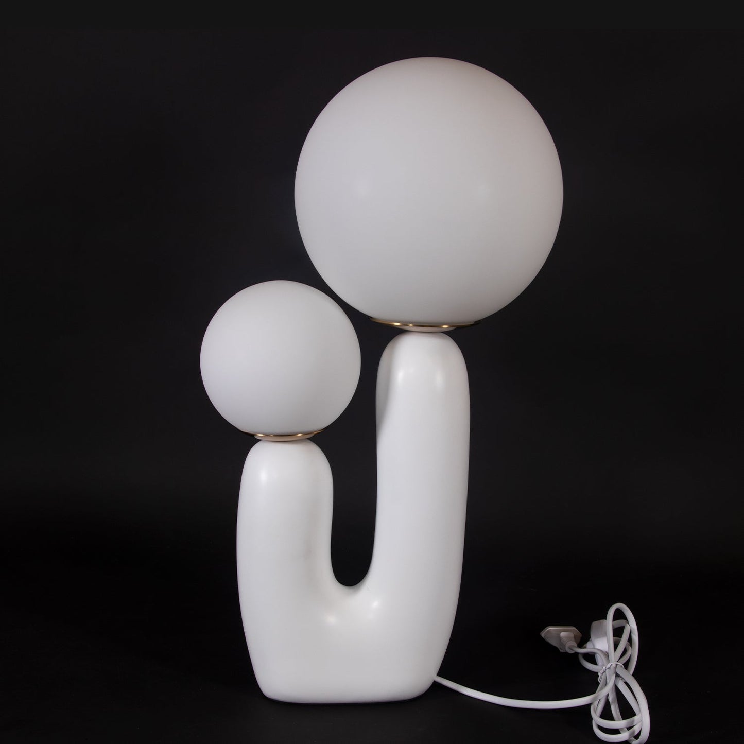 Oo Smooth Table Lamp