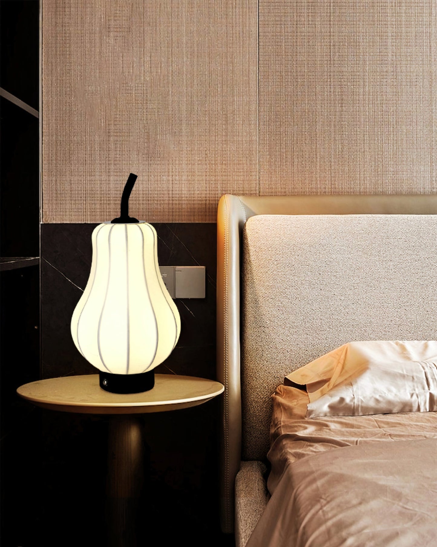 Pear Built-in Battery Table Lamp