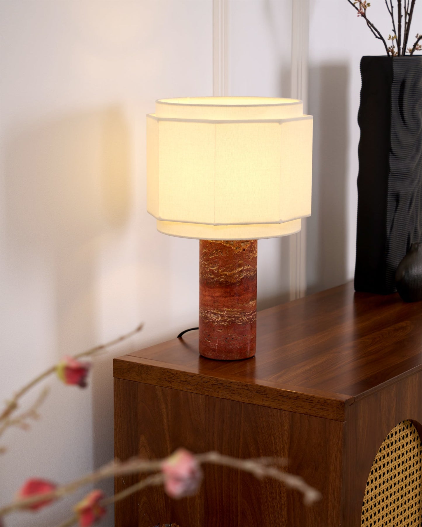 Pipito Table Lamp