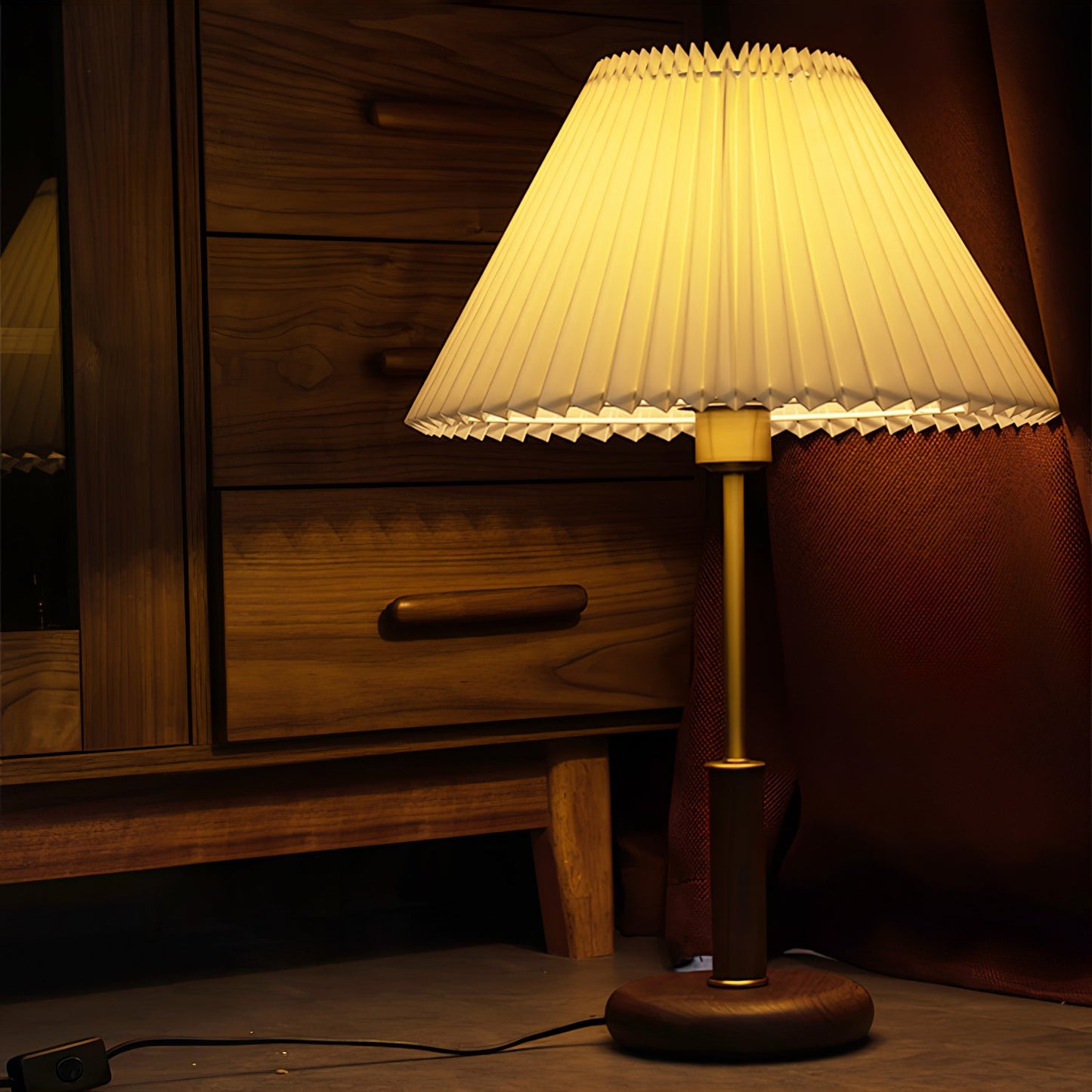 Pleated Wooden Table Lamp