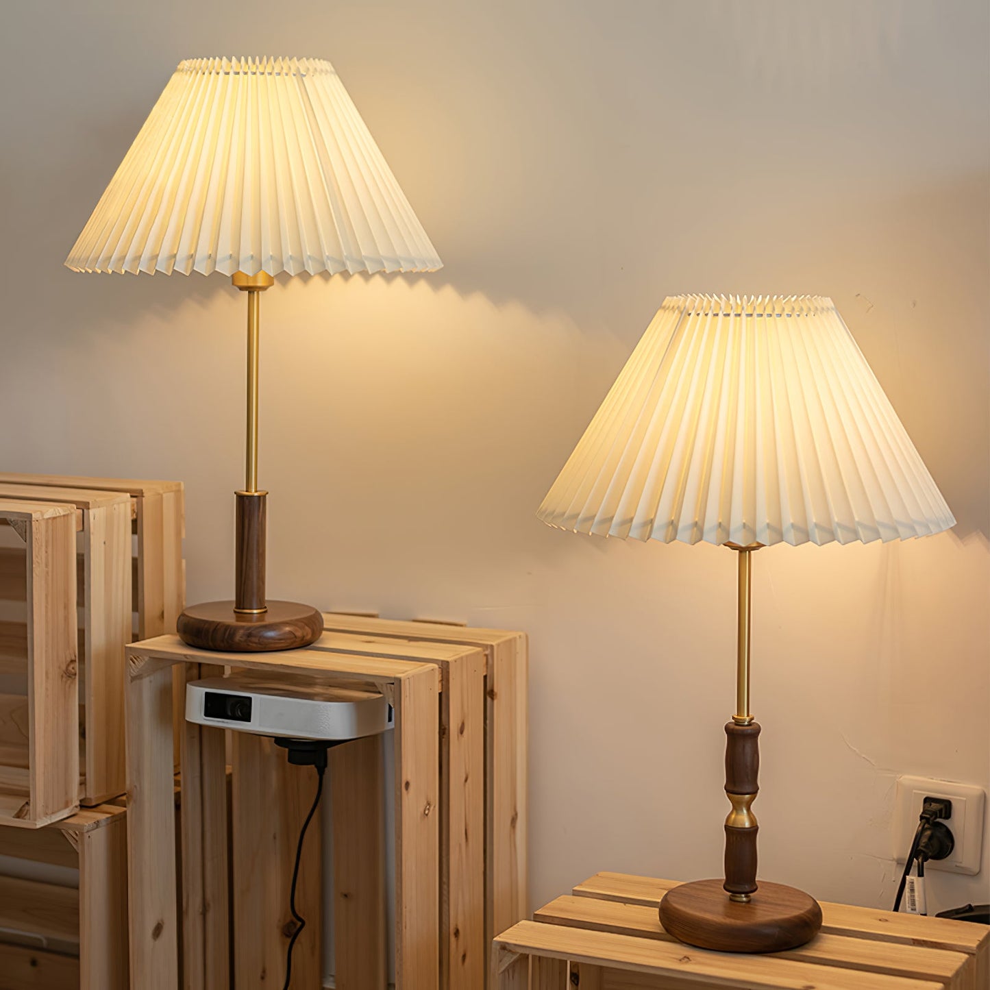 Pleated Wooden Table Lamp