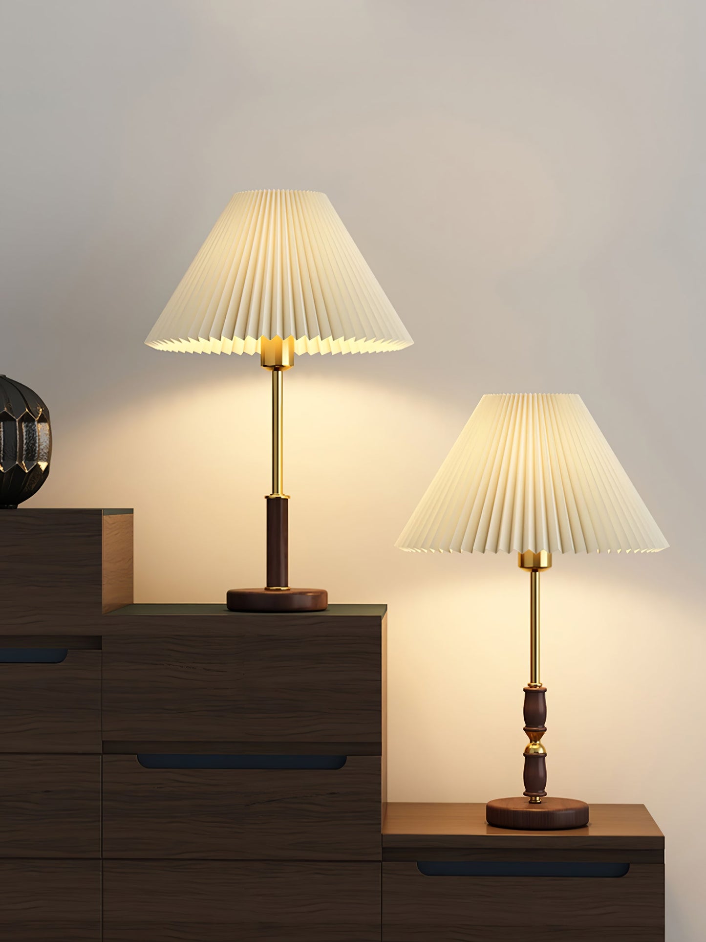 Pleated Wooden Table Lamp