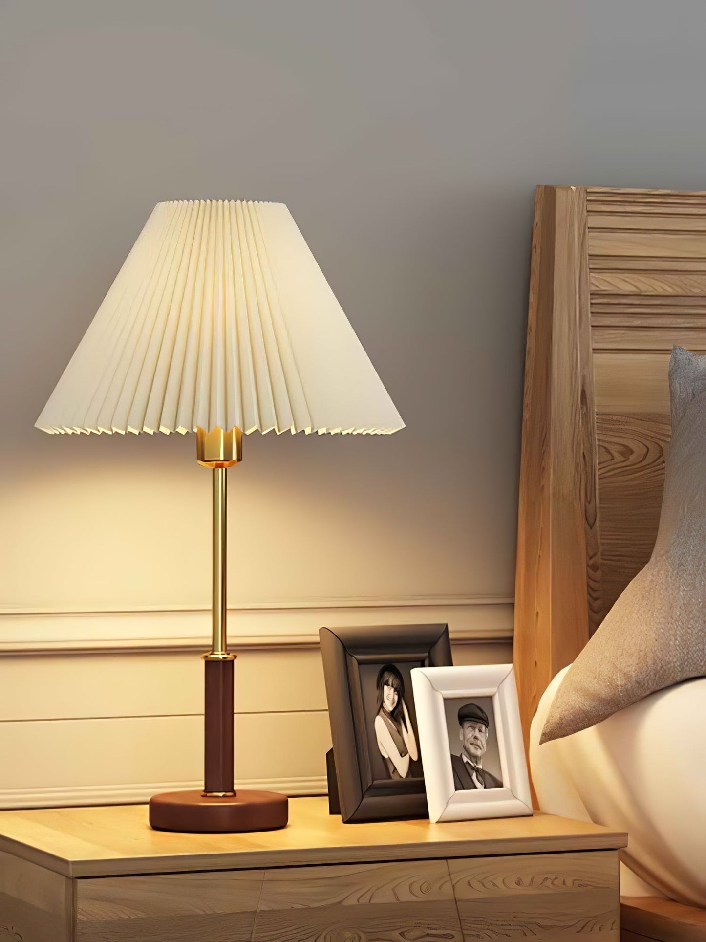 Pleated Wooden Table Lamp