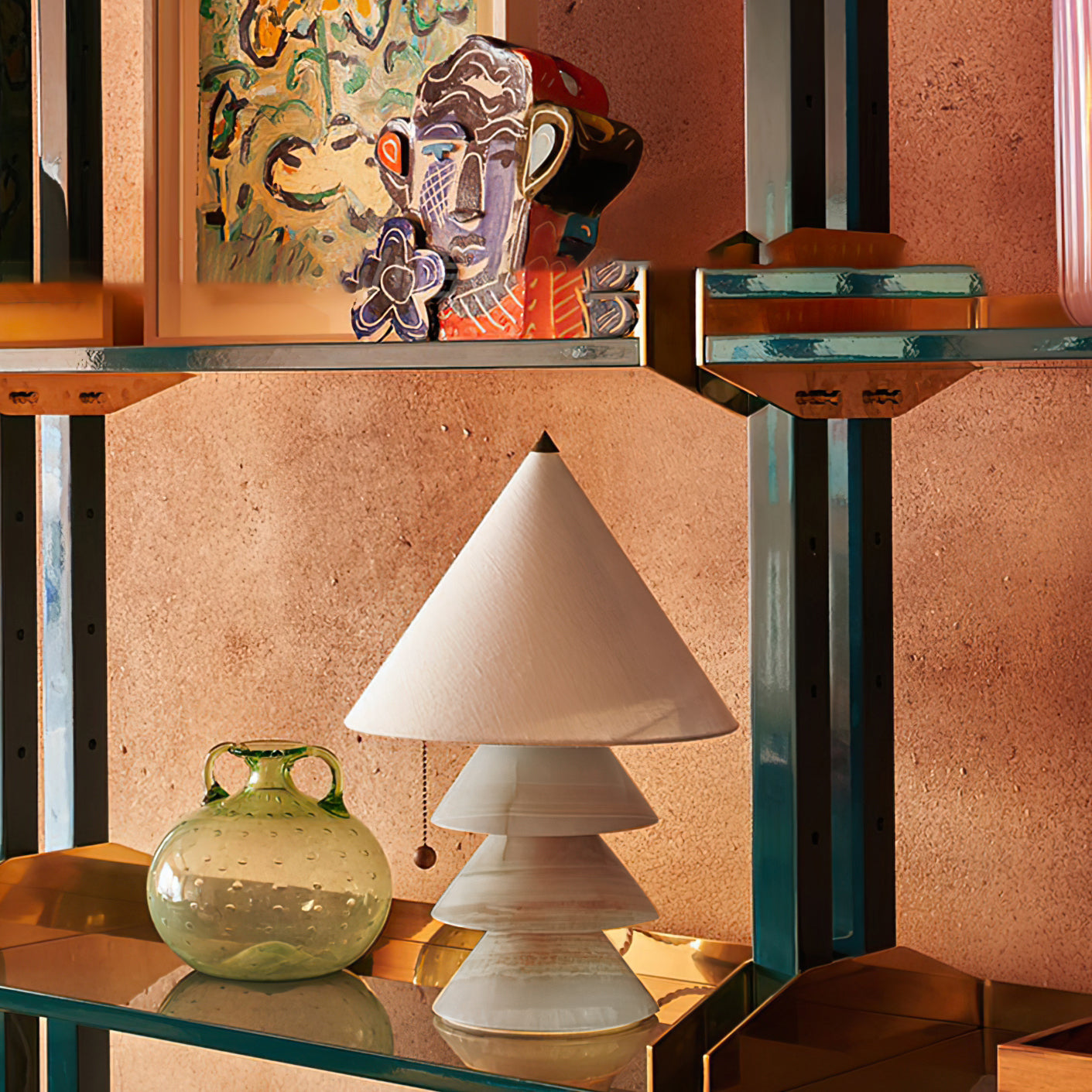 Pyramid Glow Table Lamp