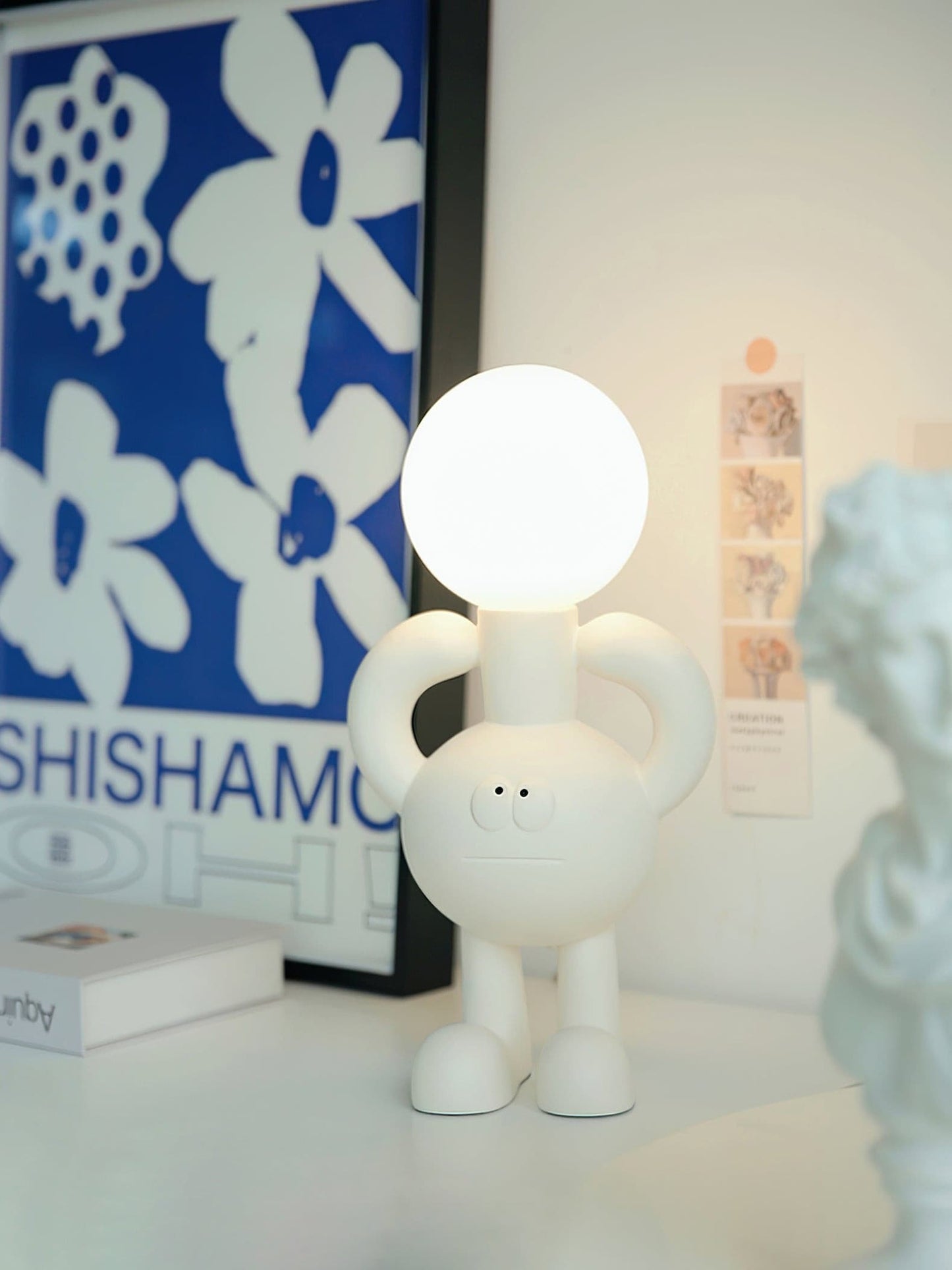 Resin Robot Table Lamp