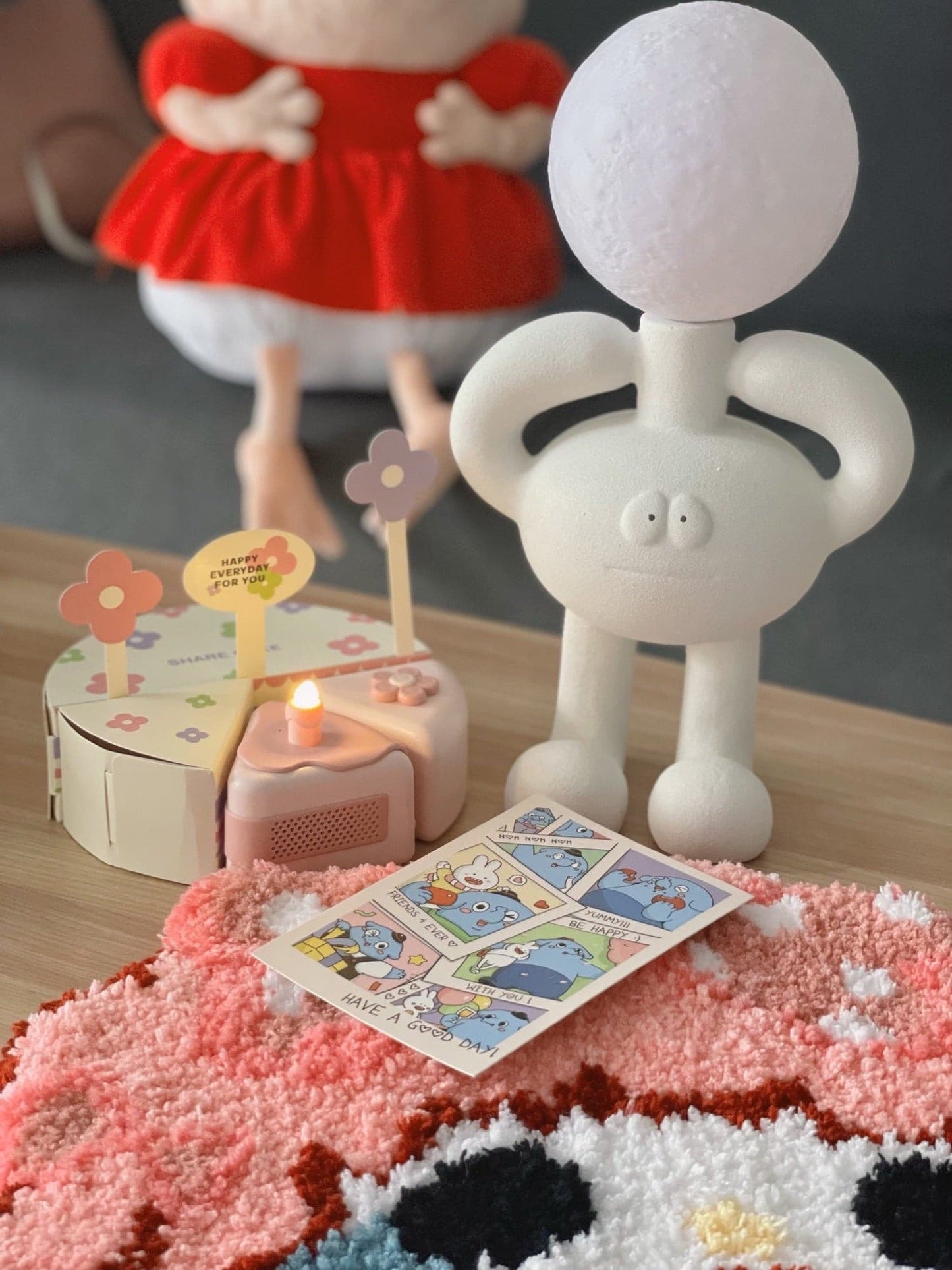 Resin Robot Table Lamp