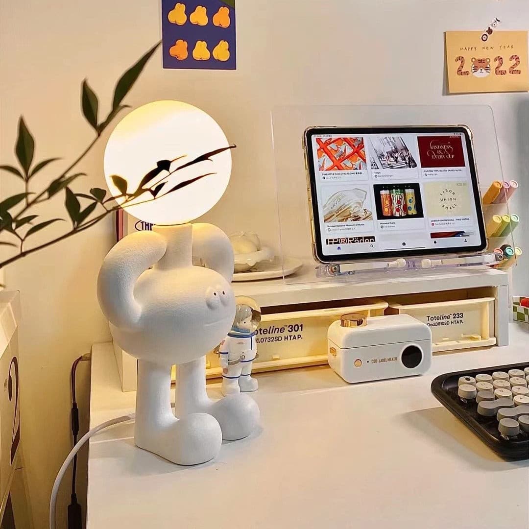 Resin Robot Table Lamp