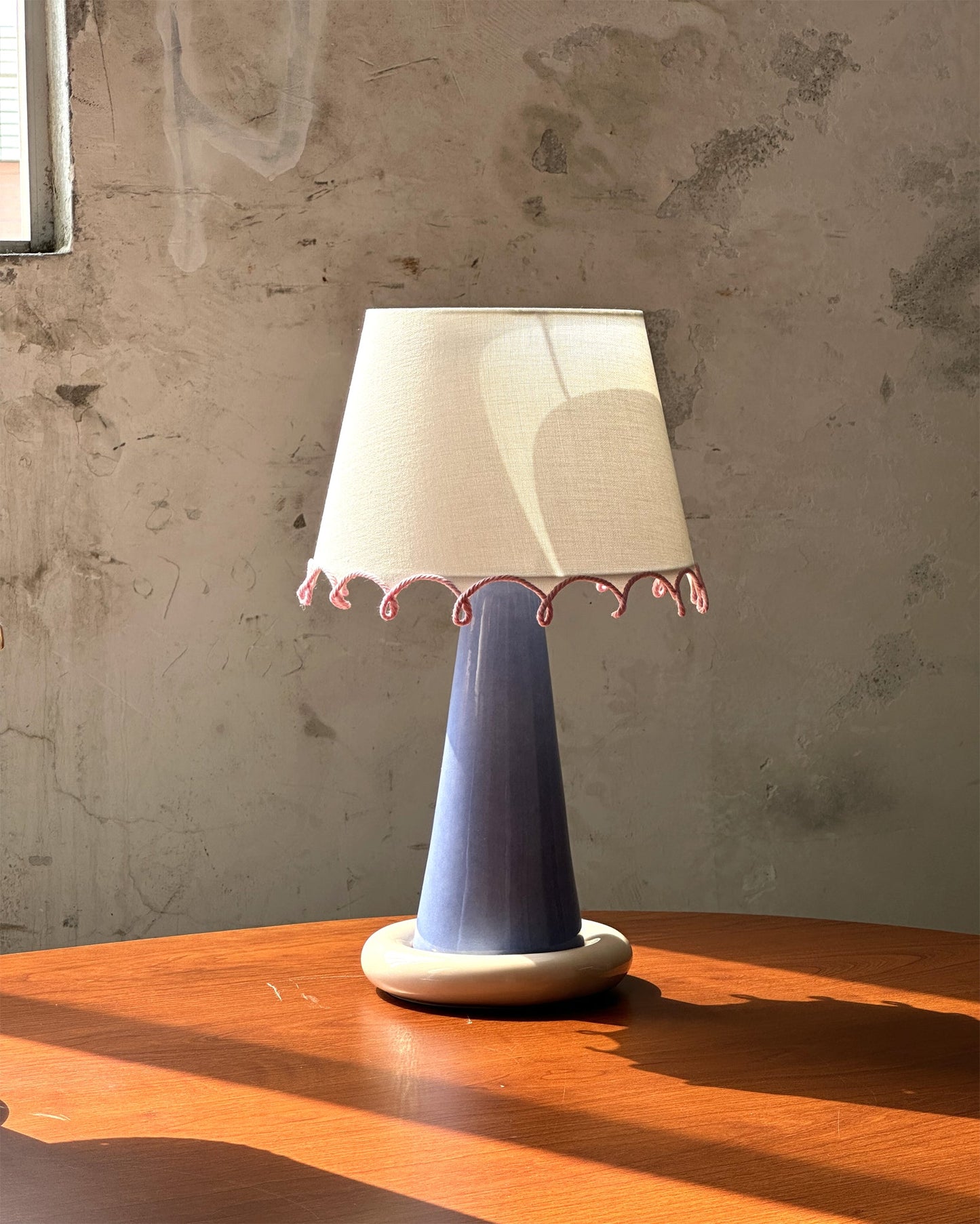 Ribbon Table Lamp