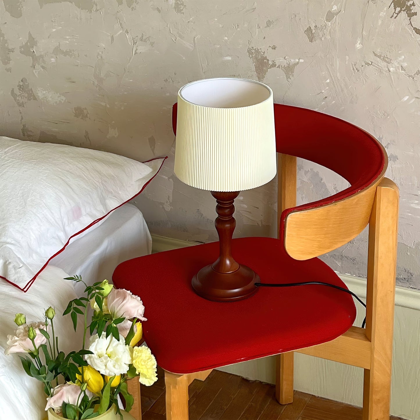 Romeo Table Lamp