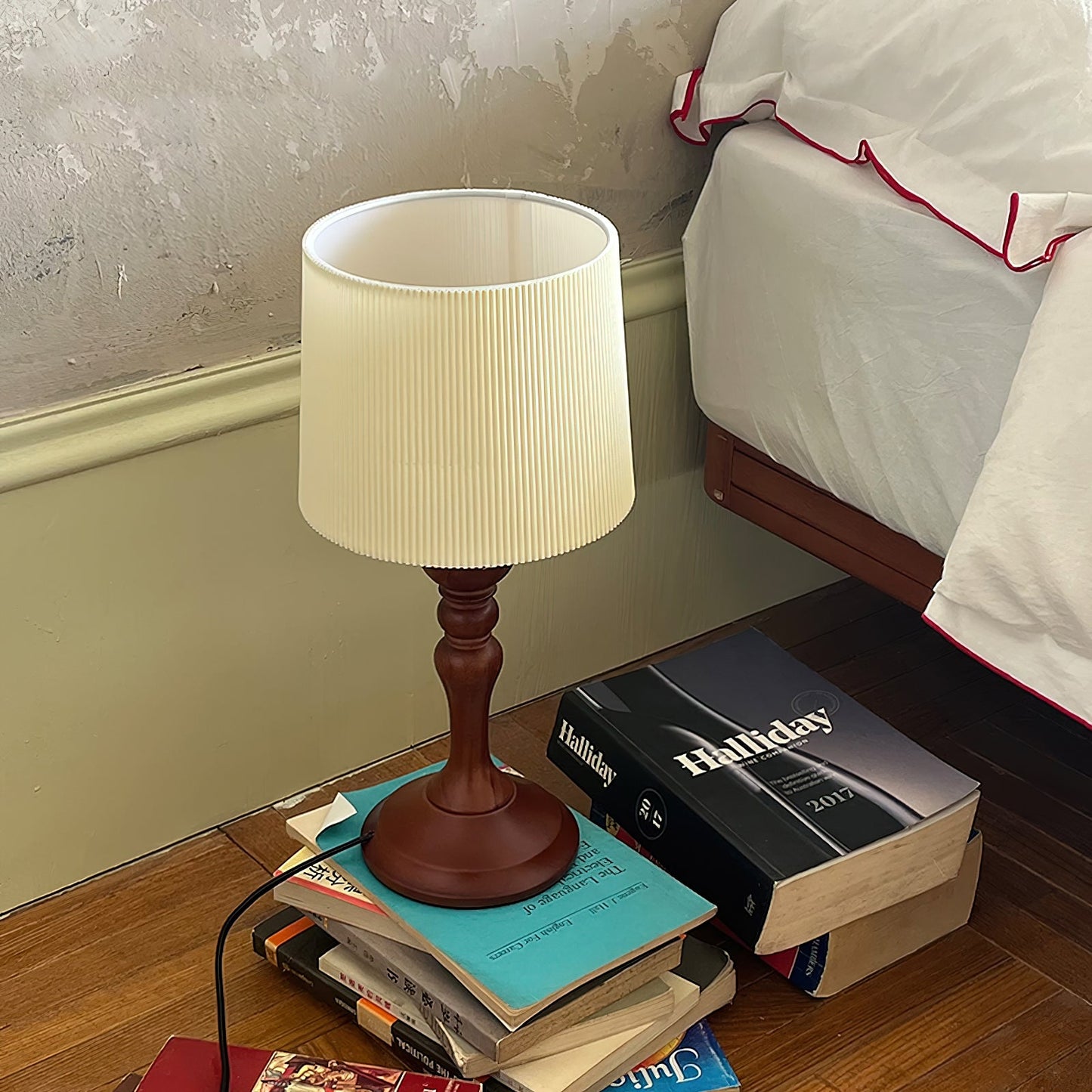 Romeo Table Lamp