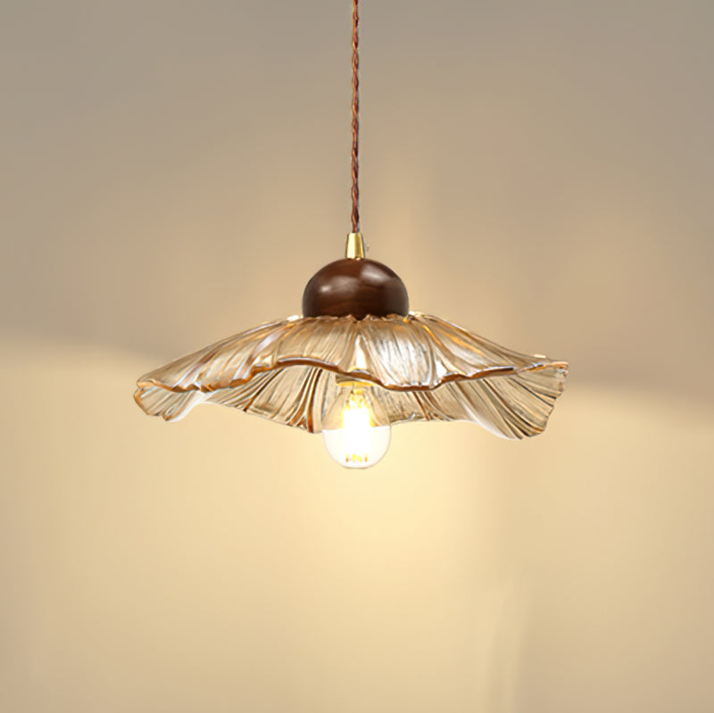 Scalloped Floral Pendant Lamp