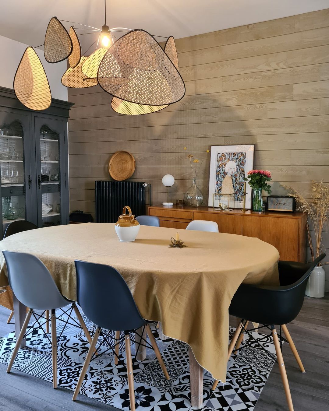 Screen Cannage Pendant Light