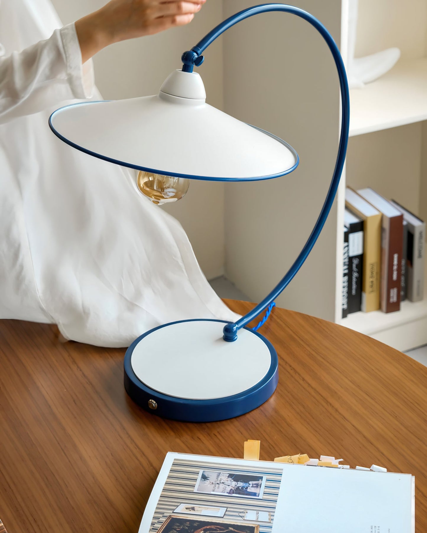 Swan Blue Table Lamp