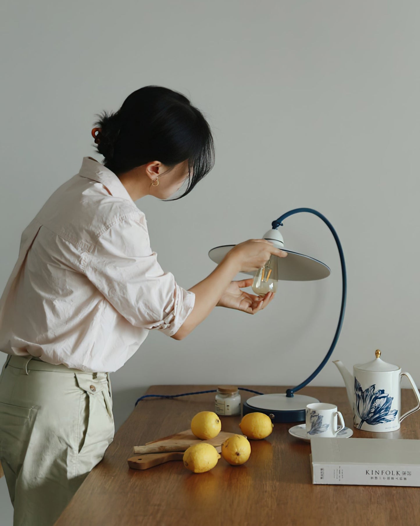 Swan Blue Table Lamp