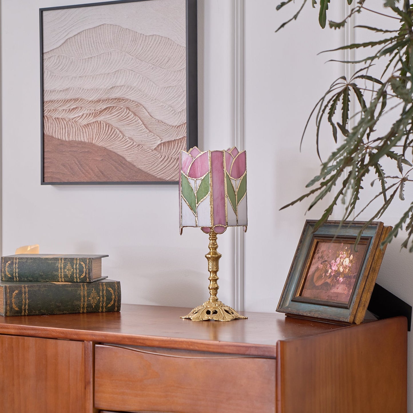 Tulip Tiffany Table Lamp