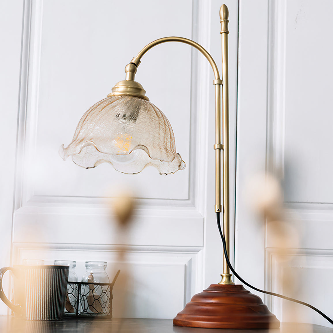 Vintage Textured Table Lamp