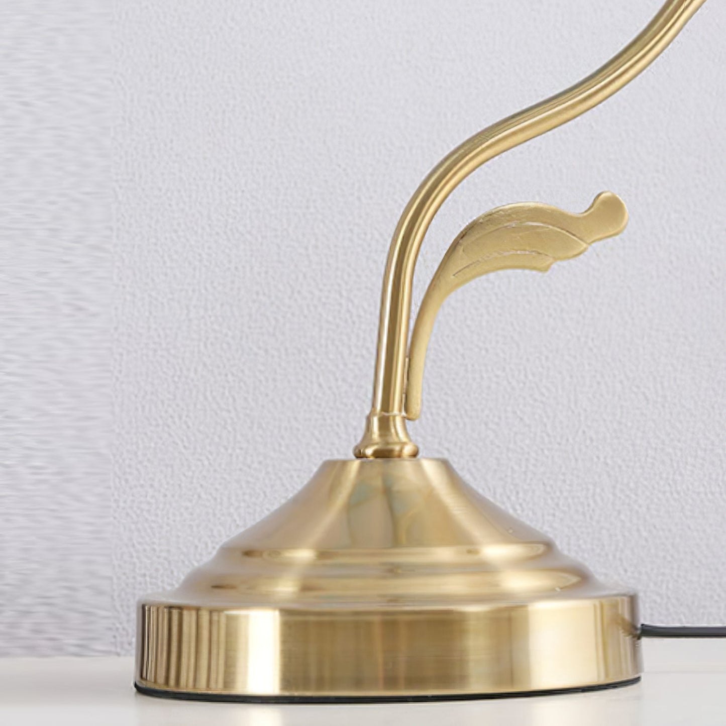 Vintage Tiffany Table Lamp