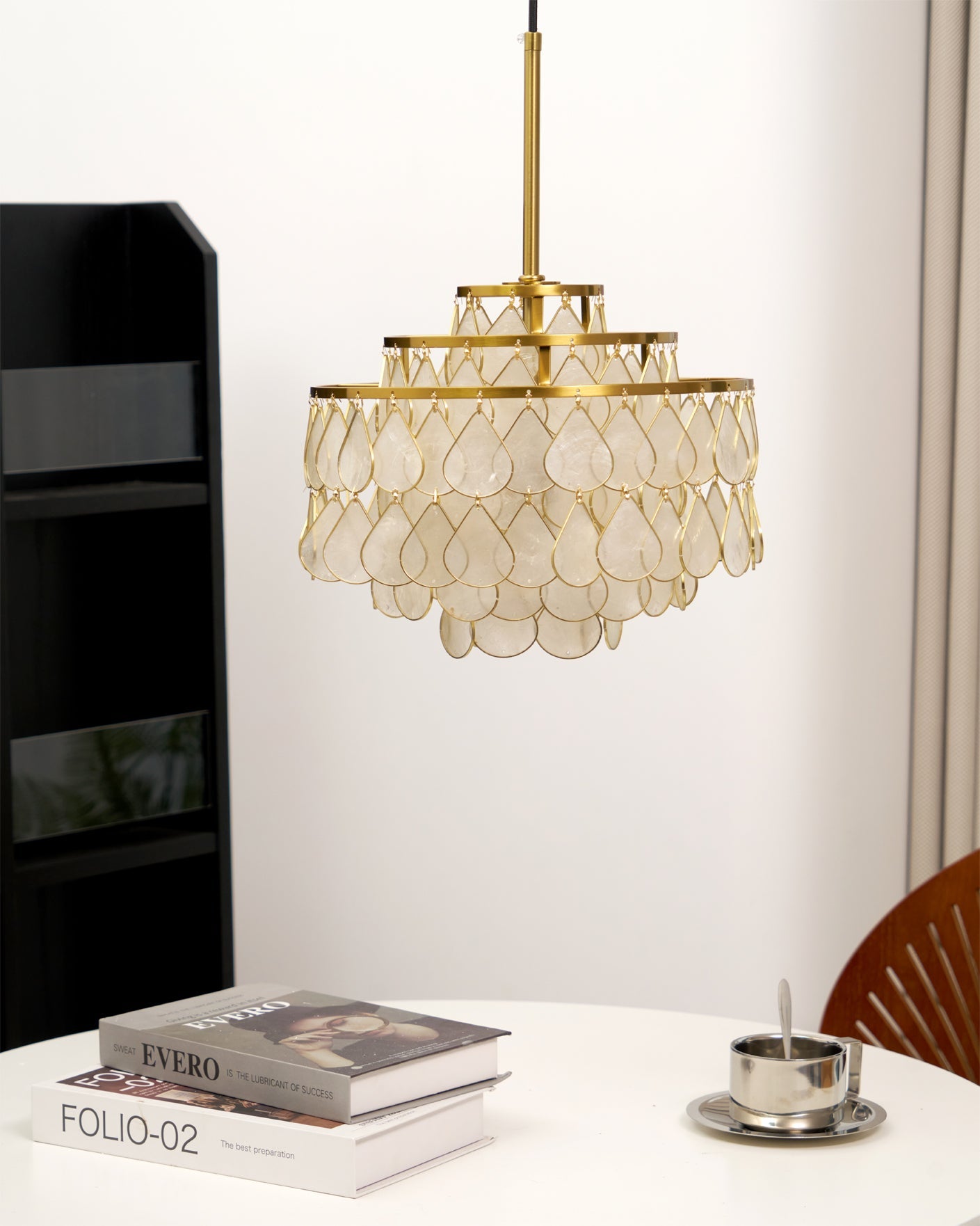 Vivant Shell Pendant Lamp