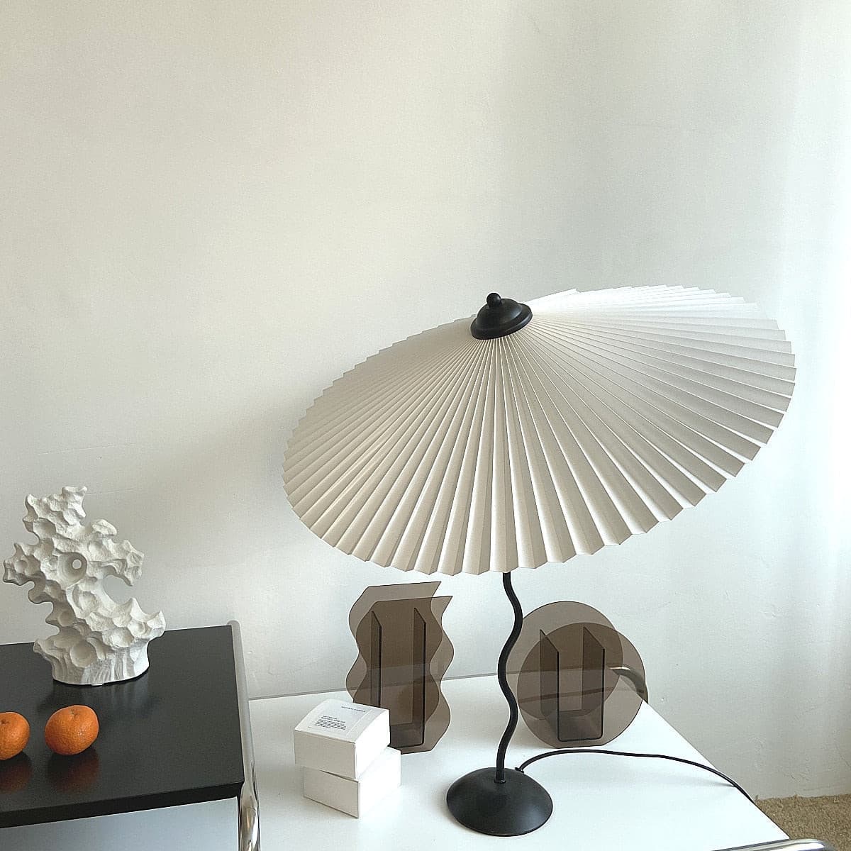 Wiggly Pleated Table Lamp