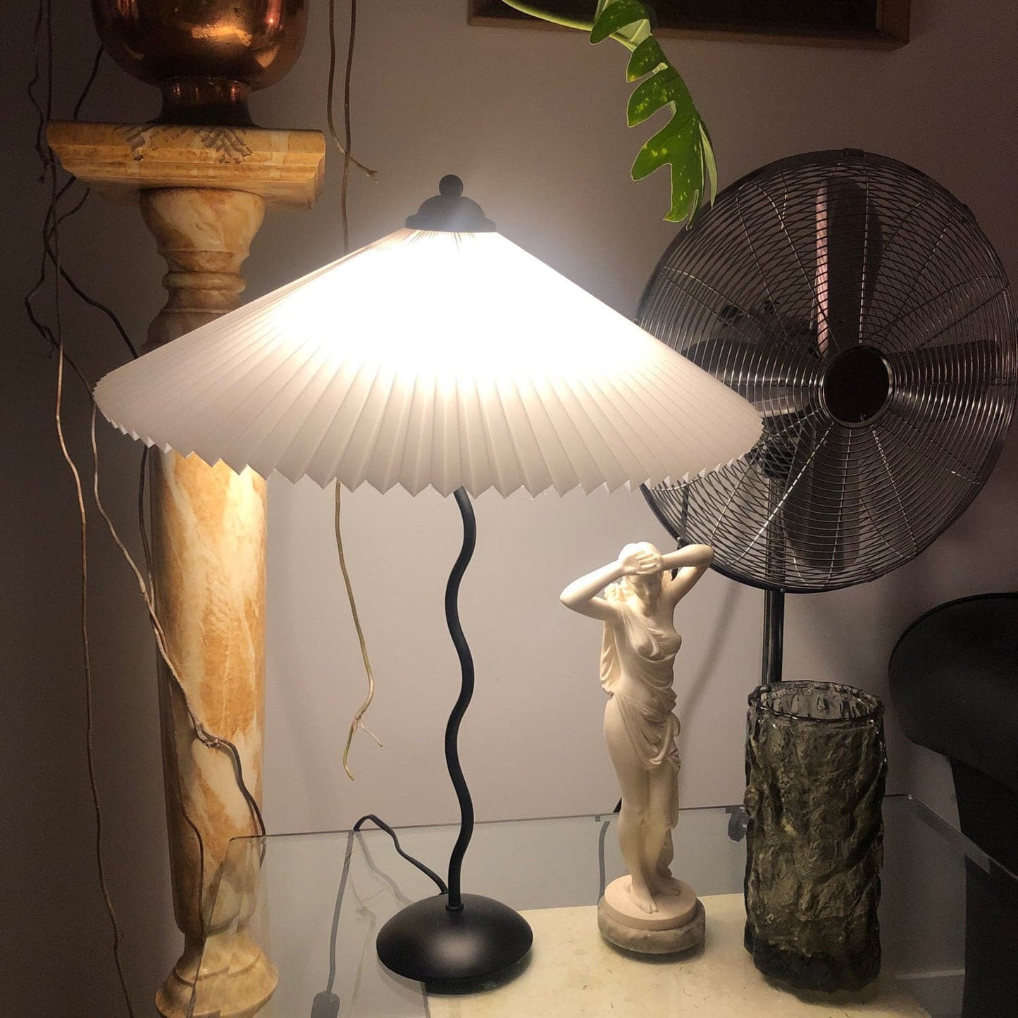 Wiggly Pleated Table Lamp