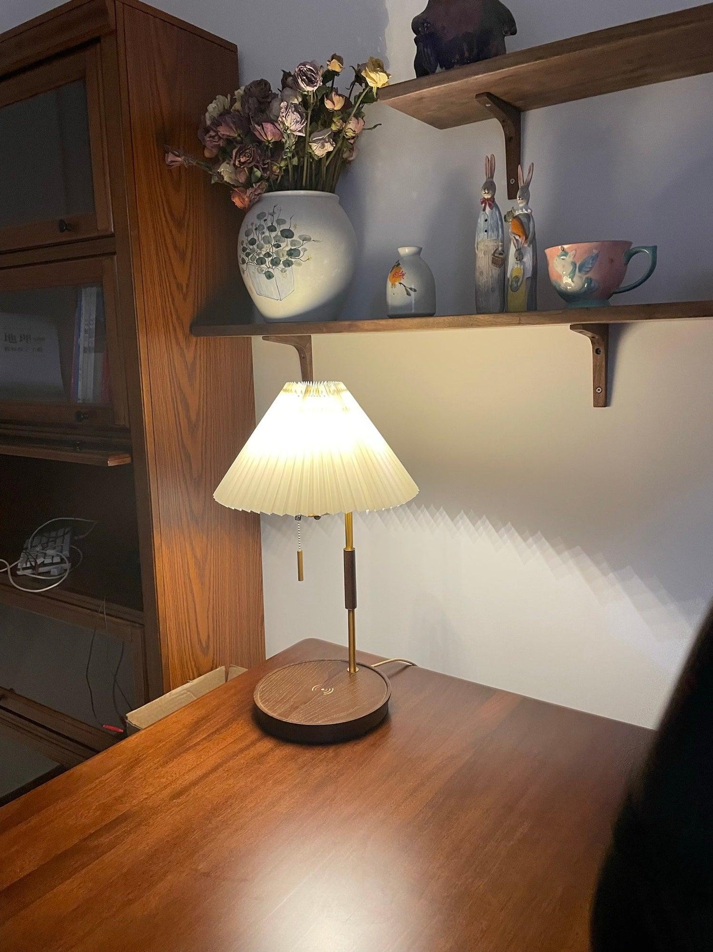 Wooden Retro Table Lamp